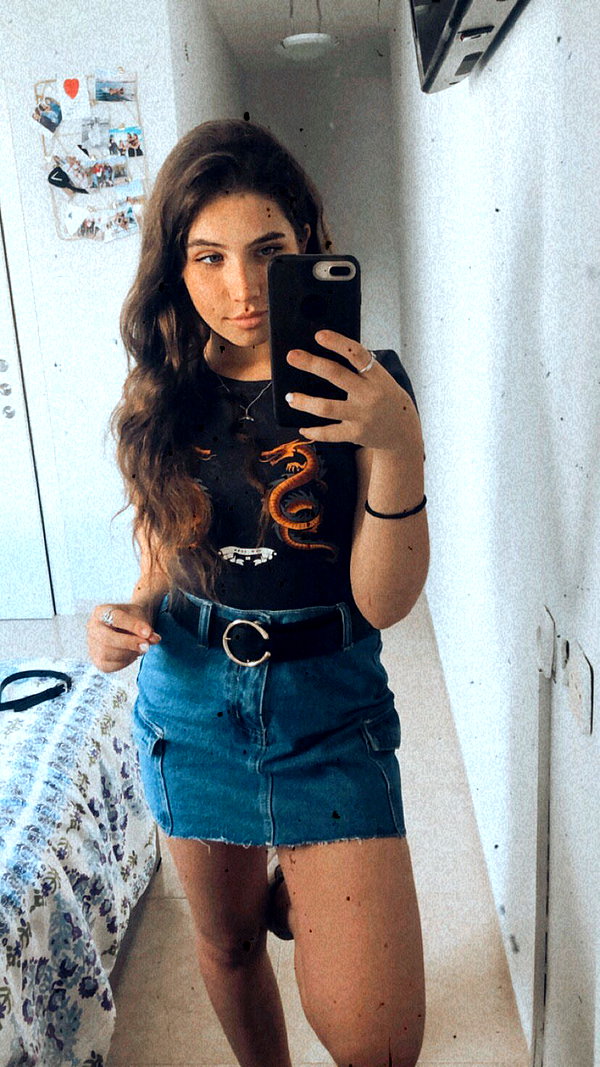 nnicole.gold instagram image archive image