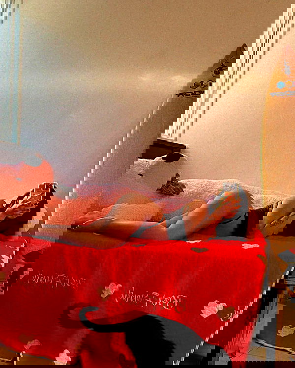 rebecka_tsadok rebecka_tsadok archive image