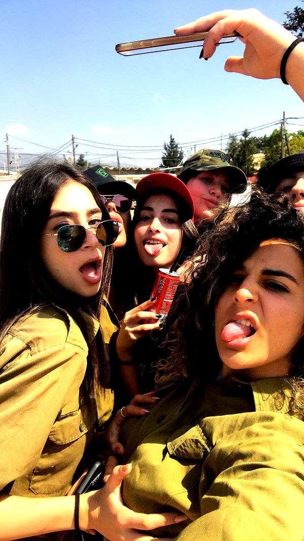 shahar.kahlon instagram image archive image