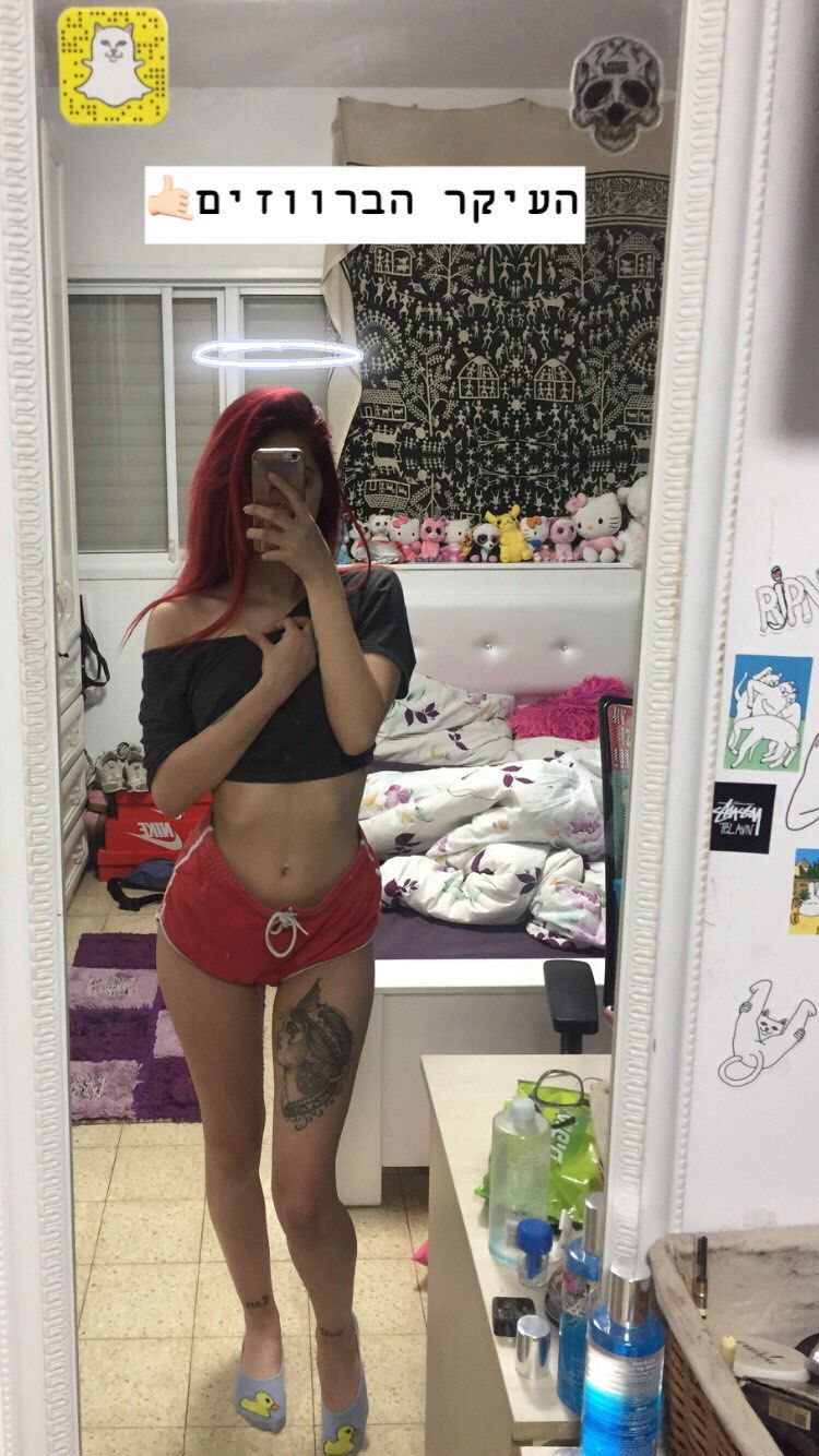 shanidahan7 instagram image archive image