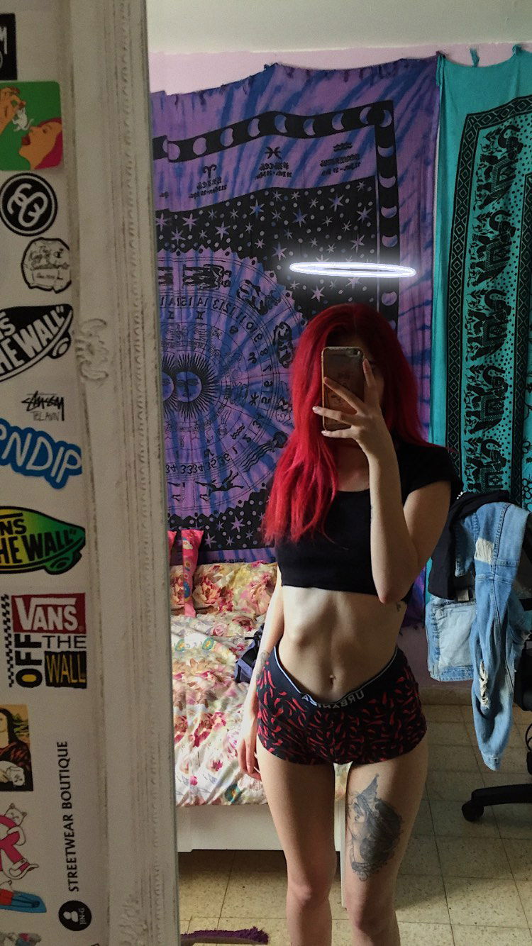 shanidahan7 instagram image archive image