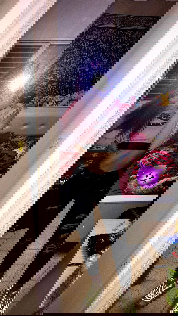 shanidahan7 image ~ Altpins