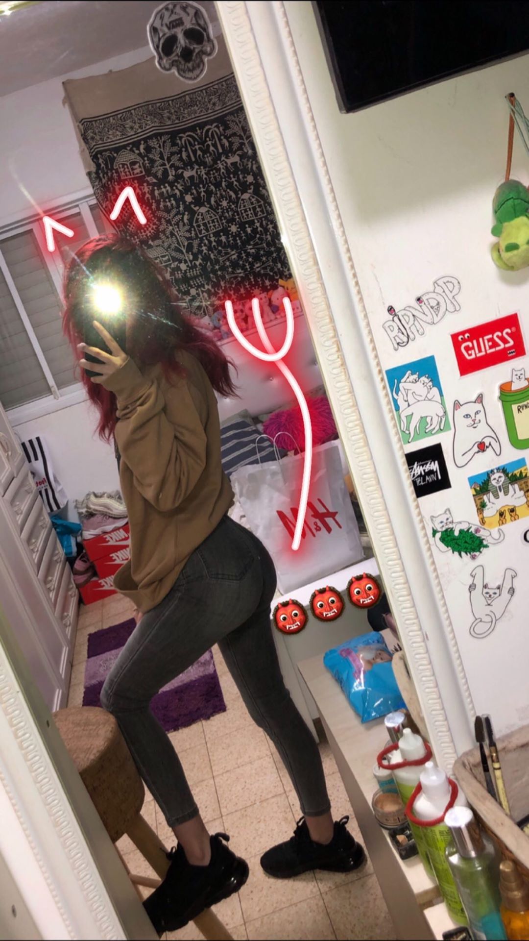 shanidahan7 instagram image archive image