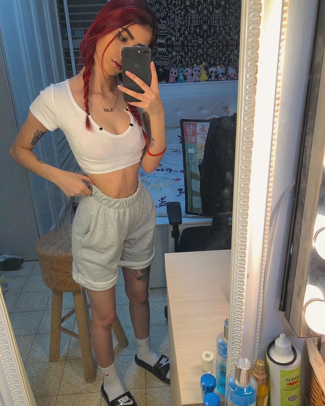 shanidahan7 instagram image archive image