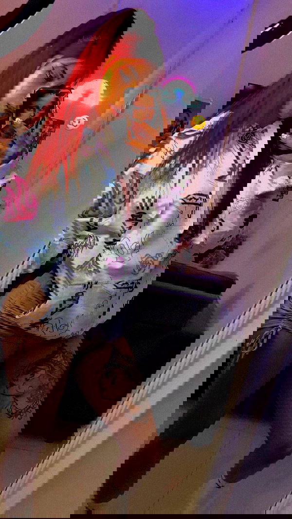 shanidahan7 image ~ Altpins