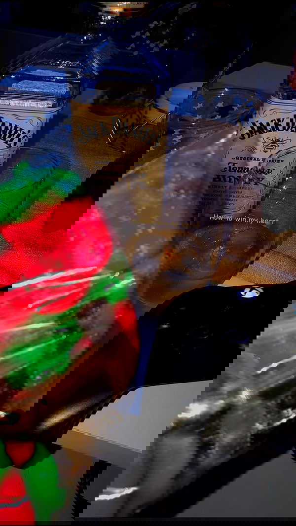 shanidahan7 image ~ Altpins