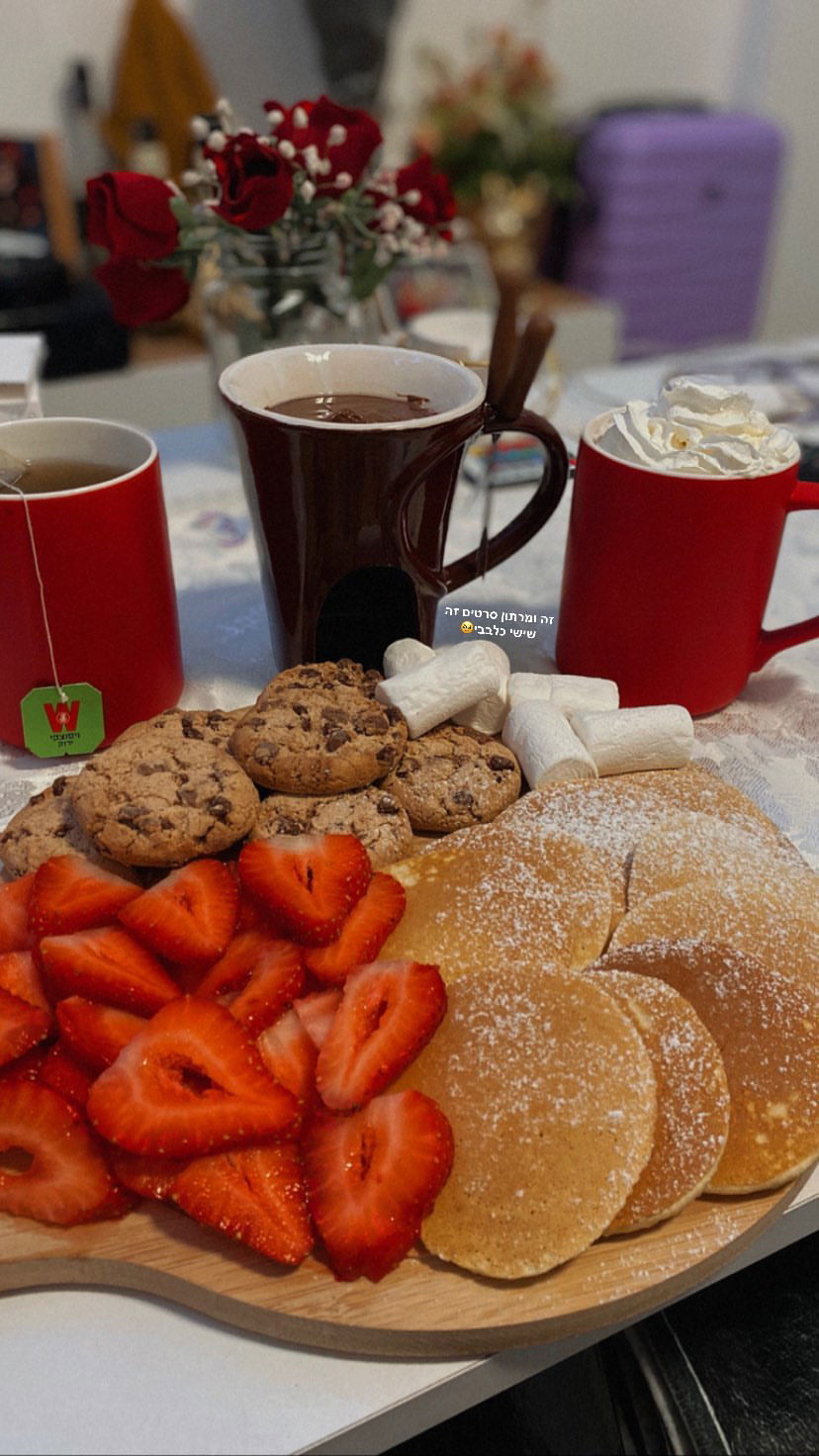 shanidahan7 instagram image archive image