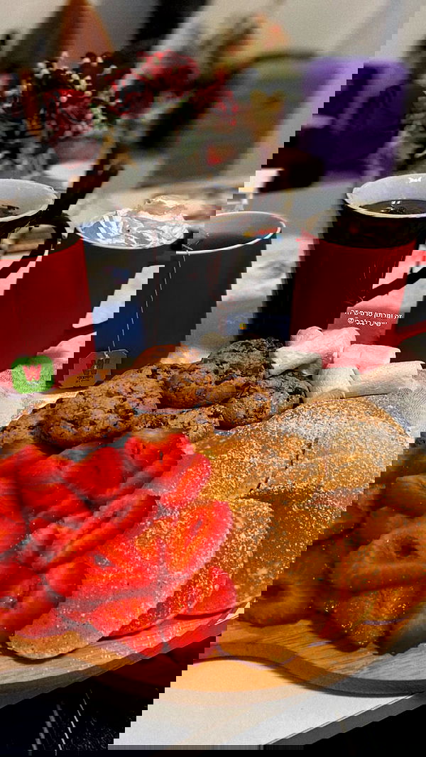 shanidahan7 image ~ Altpins