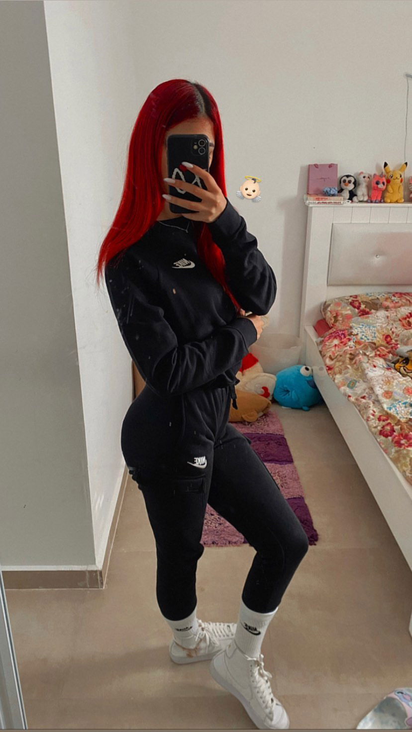 shanidahan7 instagram image archive image