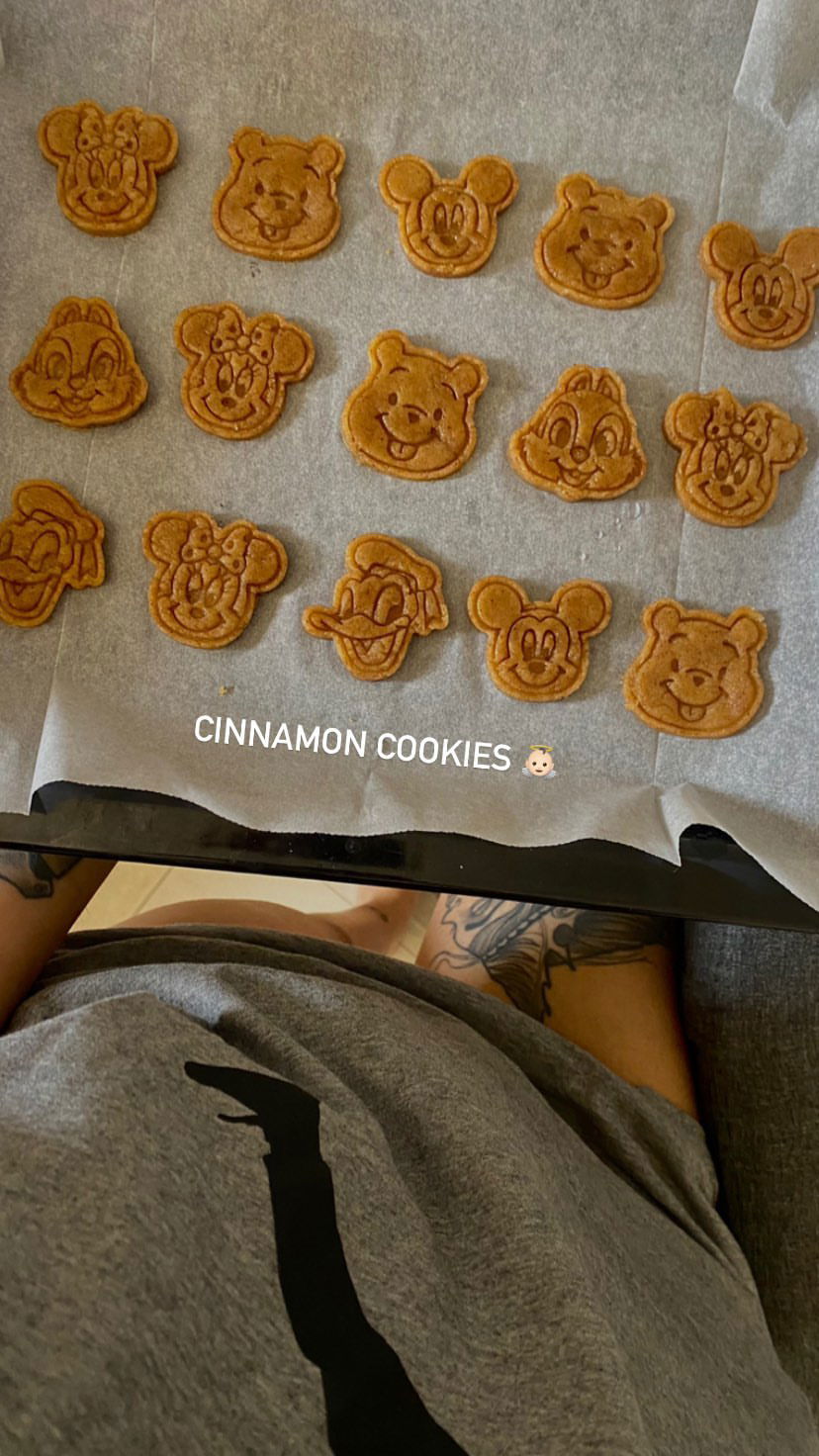 shanidahan7 instagram image archive image