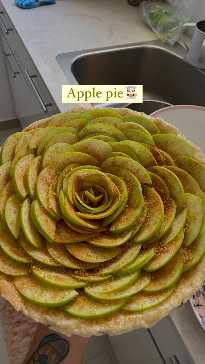 shanidahan7 instagram image archive image