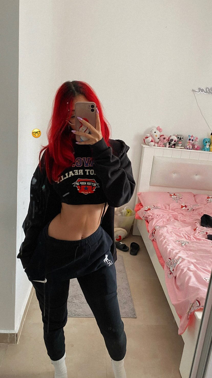 shanidahan7 instagram image archive image