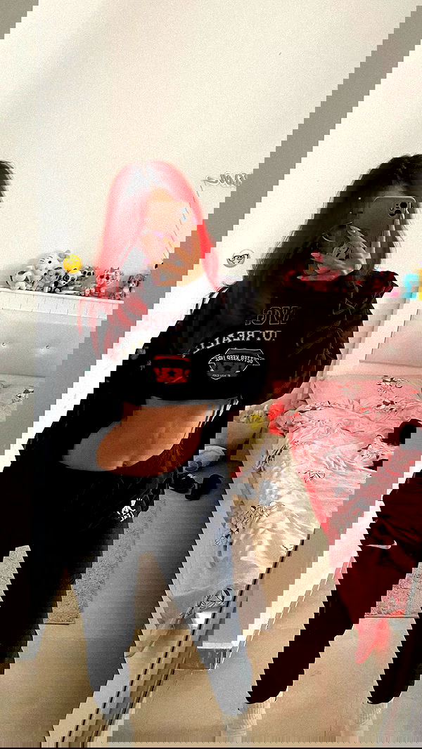 shanidahan7 image ~ Altpins