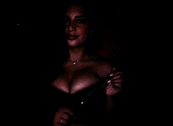 yasmin_hen yasmin_hen archive image