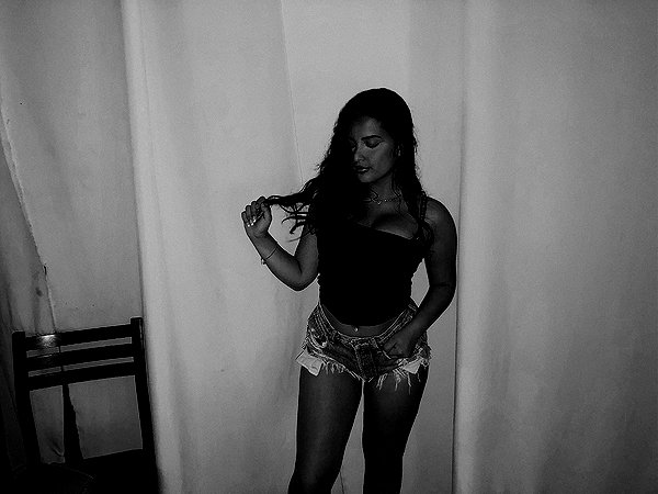 yasmin_hen yasmin_hen archive image