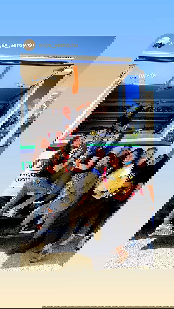 yasmin_kb yasmin_kb archive image