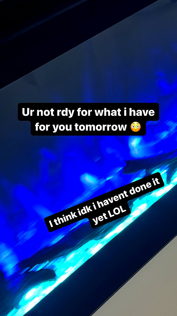 alyri_tv instagram image archive image