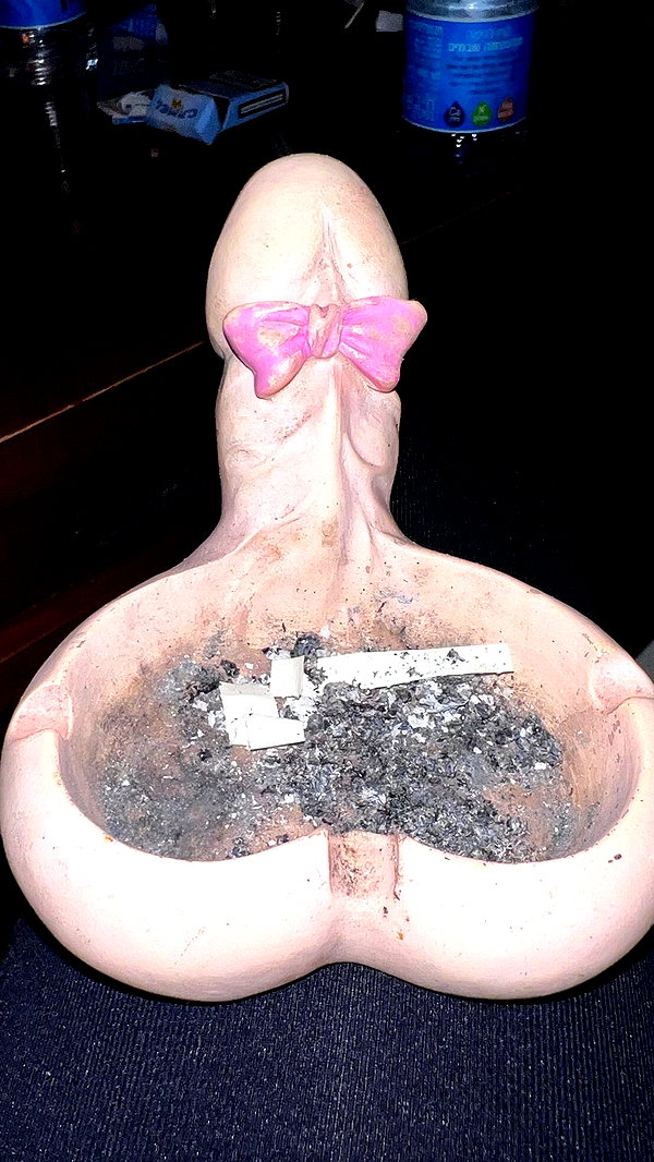 liiuuar instagram image archive image