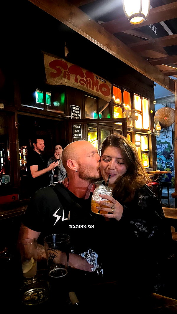 liiuuar instagram image archive image